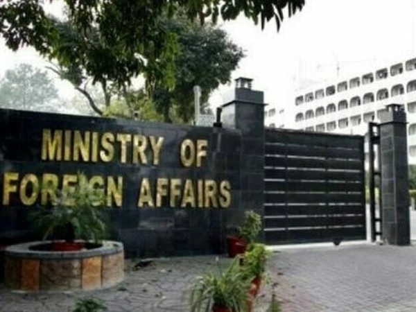 Pakistan’s Foreign Office has officially dismissed international media reports concerning the presence of Iranian aircraft at Nur Khan Airbase as sensationalized and groundless